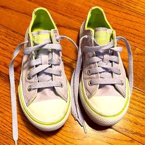 Converse girls size 11